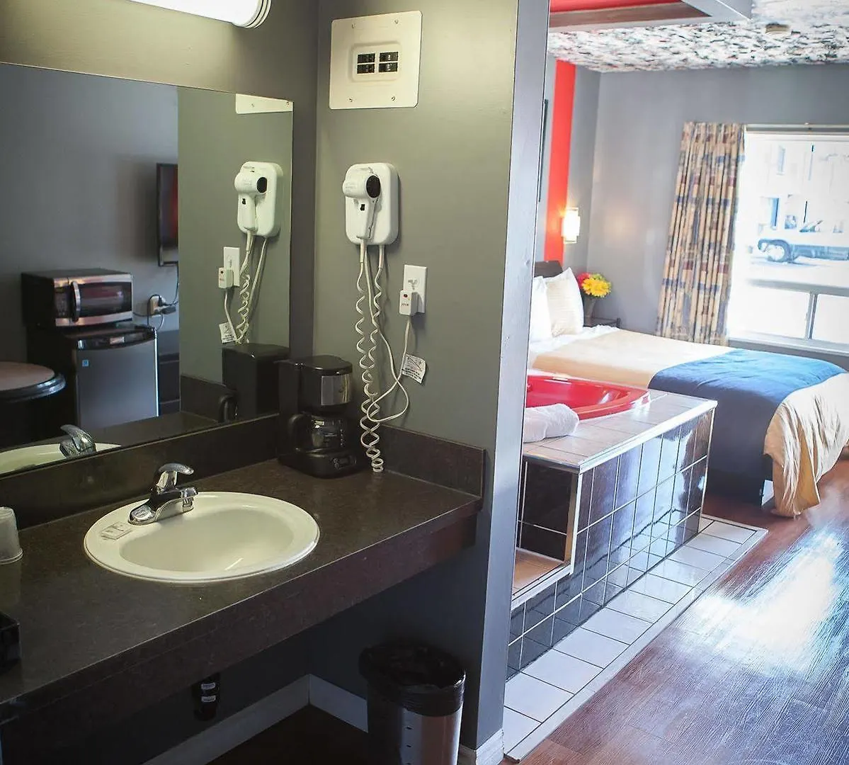 ** Hotel Villager Lodge Niagara Falls Canada