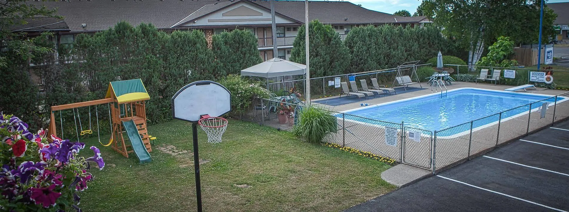 Villager Lodge Niagara Falls Canada